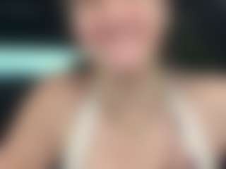 adafontaine18's Live Sex Cam Show