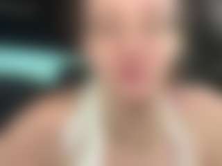 adafontaine18's Live Sex Cam Show