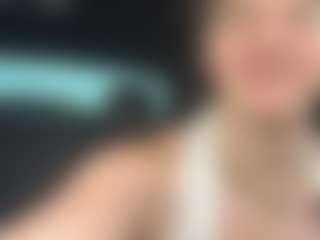 Live cam show with adafontaine18 - Brown Eyes Big Tits on luckytryst.com
