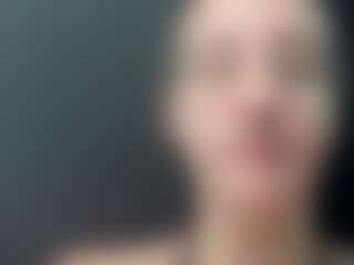 adafontaine18's Live Sex Cam Show