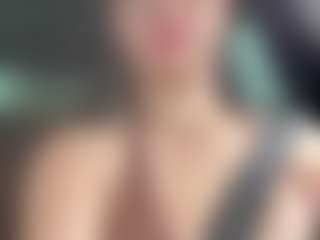 adafontaine18's Live Sex Cam Show
