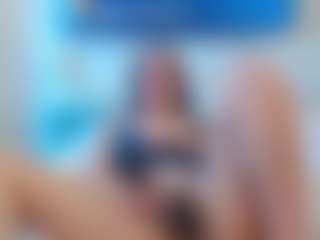 adafontaine18's Live Sex Cam Show