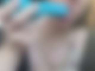 adafontaine18's Live Sex Cam Show