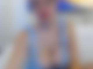 adafontaine18's Live Sex Cam Show