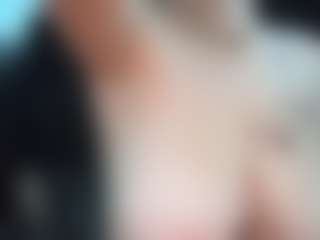 adafontaine18's Live Sex Cam Show