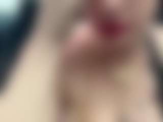 adafontaine18's Live Sex Cam Show