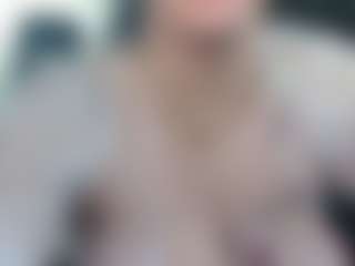 adafontaine18's Live Sex Cam Show