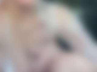 adafontaine18's Live Sex Cam Show