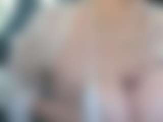 adafontaine18's Live Sex Cam Show