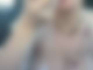 adafontaine18's Live Sex Cam Show