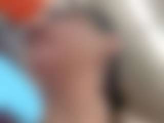 adafontaine18's Live Sex Cam Show