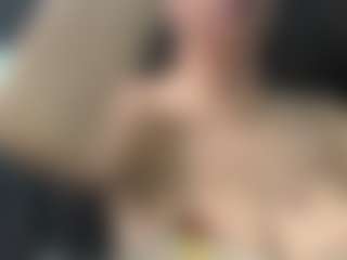 adafontaine18's Live Sex Cam Show