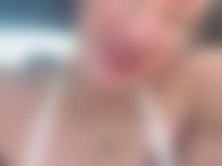 adafontaine18's Live Sex Cam Show