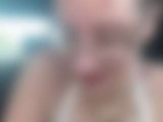 adafontaine18's Live Sex Cam Show