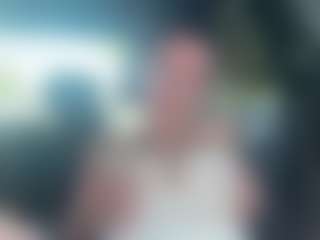 adafontaine18's Live Sex Cam Show