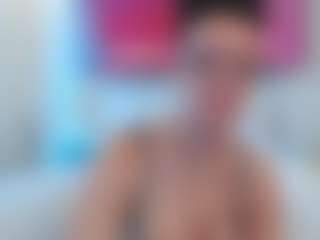 adafontaine18's Live Sex Cam Show