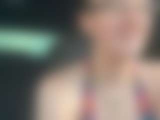 adafontaine18's Live Sex Cam Show