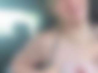 adafontaine18's Live Sex Cam Show