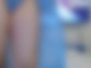 adafontaine18's Live Sex Cam Show
