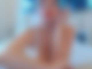 adafontaine18's Live Sex Cam Show