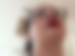 adafontaine18's Live Sex Cam Show