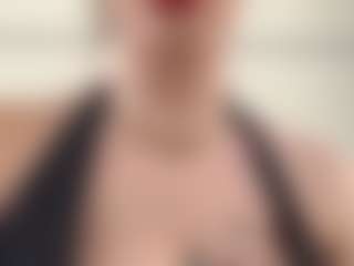 adafontaine18's Live Sex Cam Show
