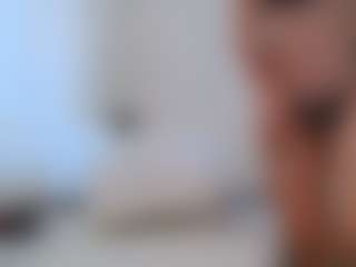 adafontaine18's Live Sex Cam Show
