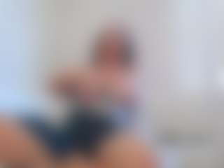 adafontaine18's Live Sex Cam Show