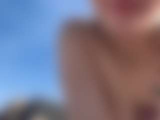 adafontaine18's Live Sex Cam Show