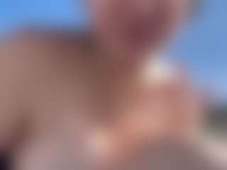 adafontaine18's Live Sex Cam Show