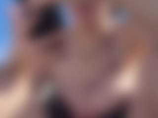 adafontaine18's Live Sex Cam Show