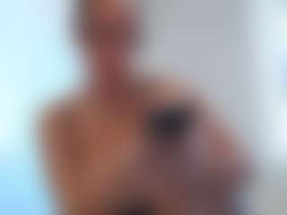 adafontaine18's Live Sex Cam Show
