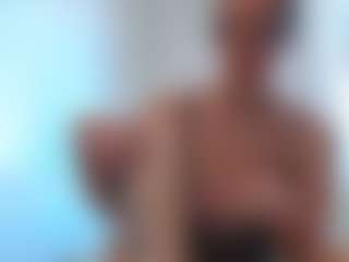 adafontaine18's Live Sex Cam Show