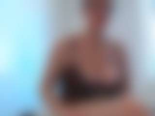 adafontaine18's Live Sex Cam Show