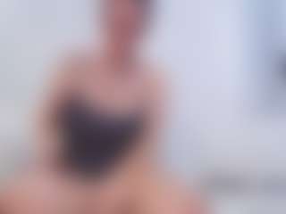 adafontaine18's Live Sex Cam Show