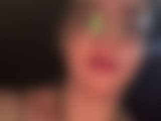 adafontaine18's Live Sex Cam Show