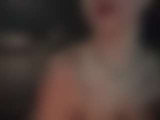 adafontaine18's Live Sex Cam Show