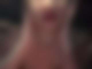 adafontaine18's Live Sex Cam Show