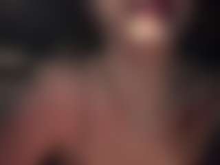 adafontaine18's Live Sex Cam Show