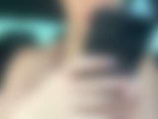 adafontaine18's Live Sex Cam Show