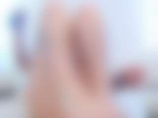 adafontaine18's Live Sex Cam Show