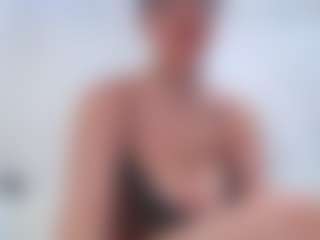 adafontaine18's Live Sex Cam Show
