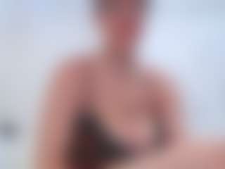 adafontaine18's Live Sex Cam Show