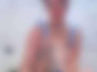 adafontaine18's Live Sex Cam Show
