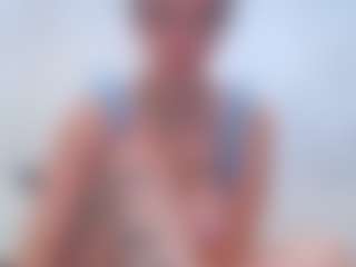 adafontaine18's Live Sex Cam Show