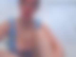 adafontaine18's Live Sex Cam Show