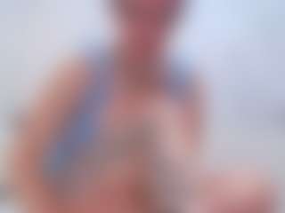 adafontaine18's Live Sex Cam Show