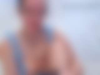 adafontaine18's Live Sex Cam Show