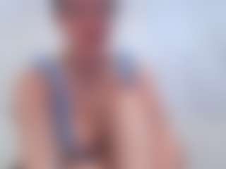 adafontaine18's Live Sex Cam Show