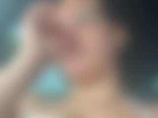 adafontaine18's Live Sex Cam Show